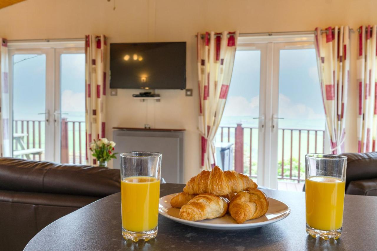 Finest Retreats - Whitsand Bay Lodge Torpoint Eksteriør bilde