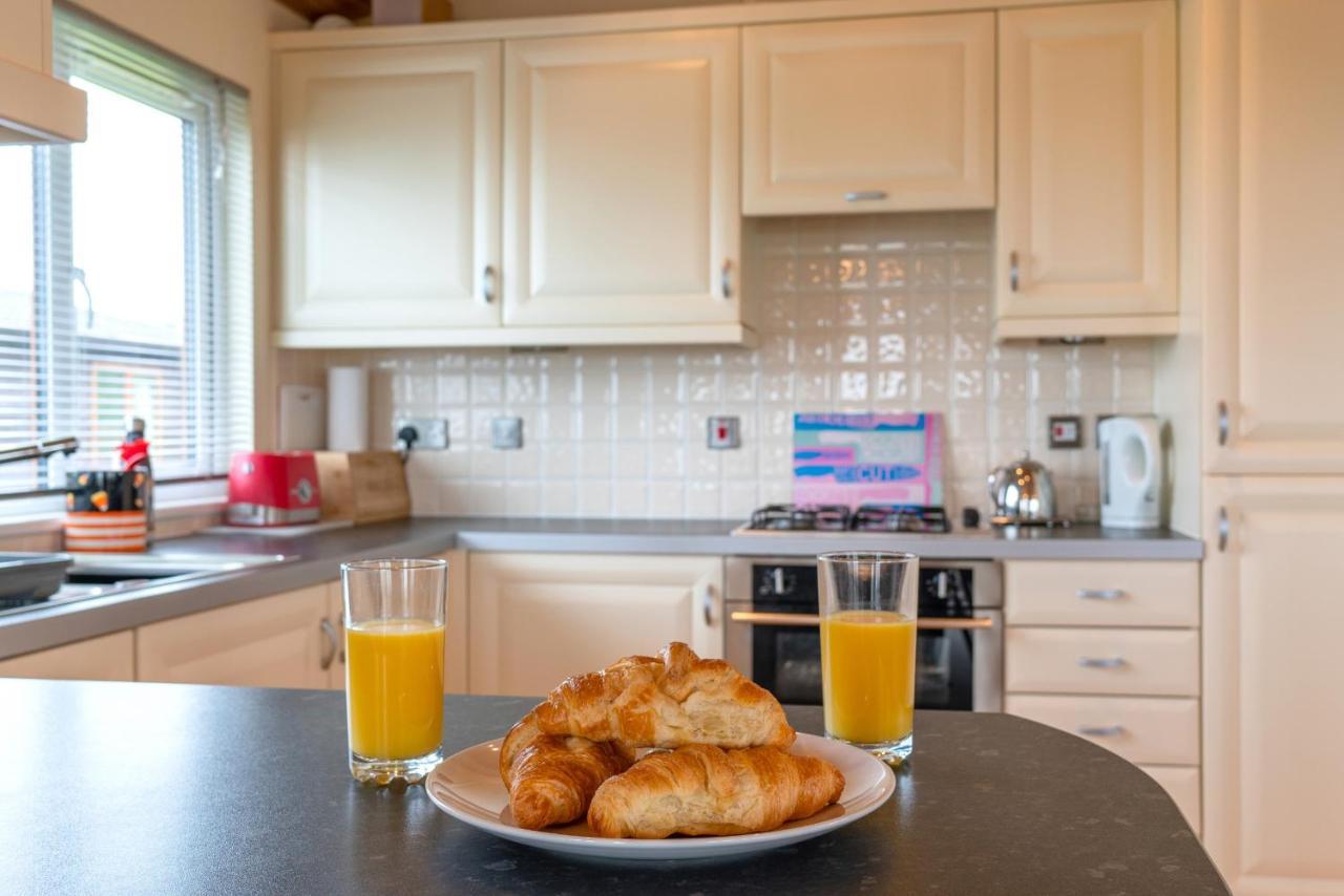 Finest Retreats - Whitsand Bay Lodge Torpoint Eksteriør bilde